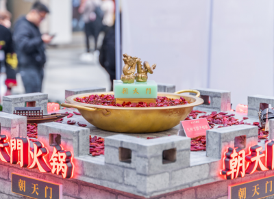 小型火鍋連鎖加盟店對開店面積有何要求？