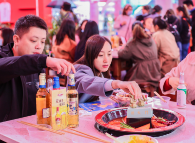 火鍋店出現(xiàn)差評，該怎樣應(yīng)對和解決？