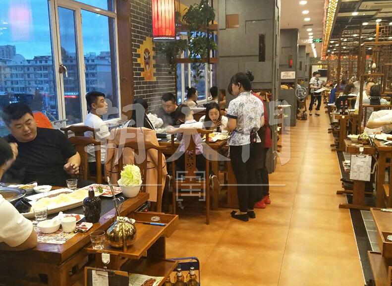 一次性油老火鍋加盟，選對品牌很關(guān)鍵！