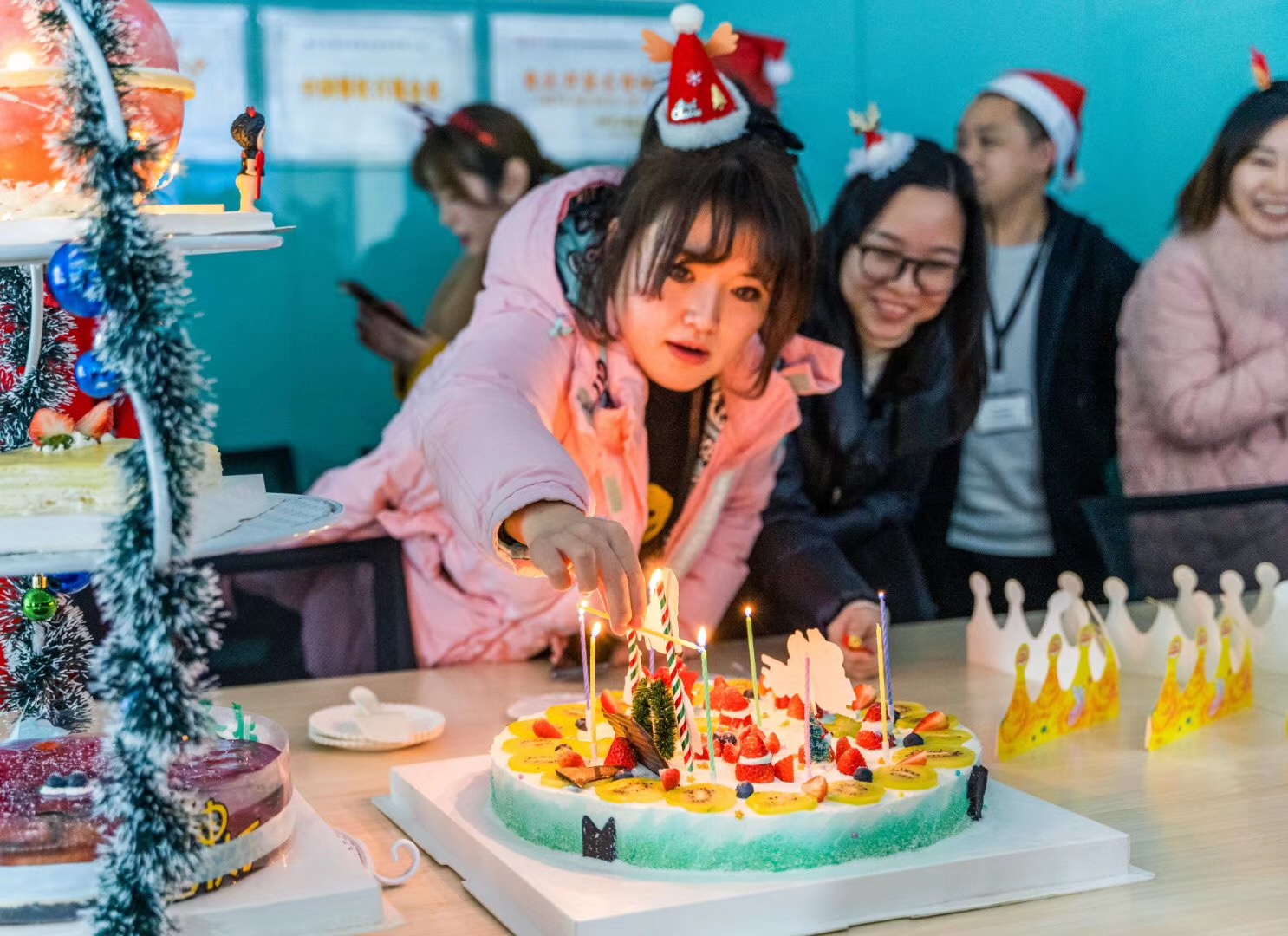 朝天門火鍋祝大家圣誕節(jié)快樂！