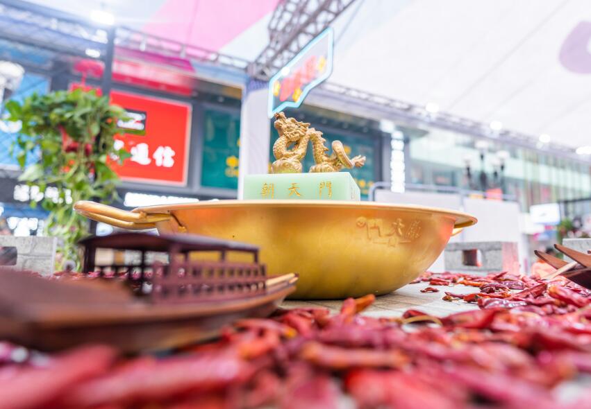 自貢開火鍋加盟店怎么樣？賺不賺錢？
