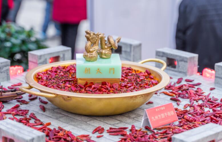 吃火鍋有哪些講究？跟著老重慶人學(xué)起來！