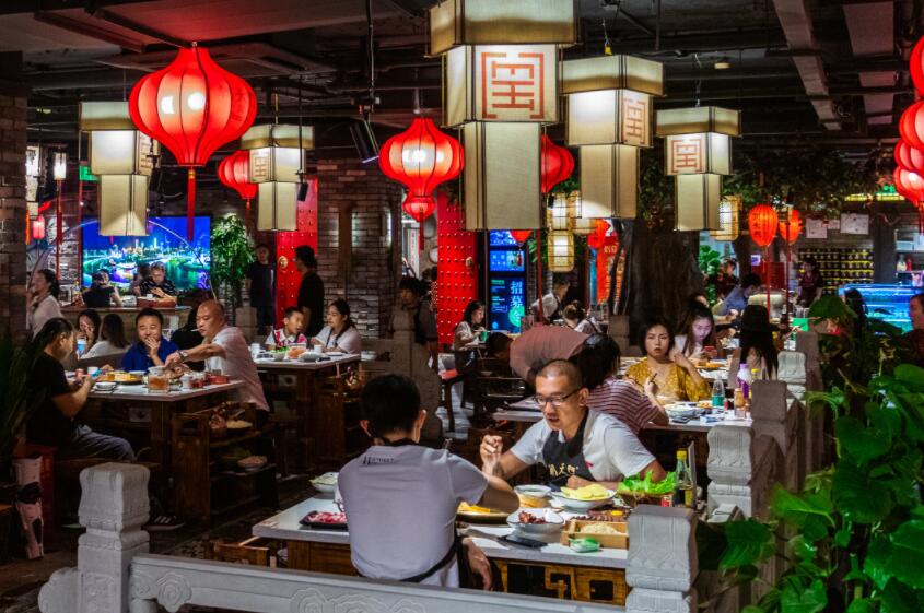 青銅峽開(kāi)火鍋加盟店有哪些地方優(yōu)勢(shì)?