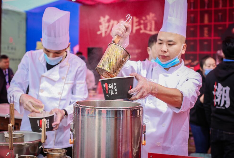如何讓出色的服務(wù)為你的火鍋店加分？