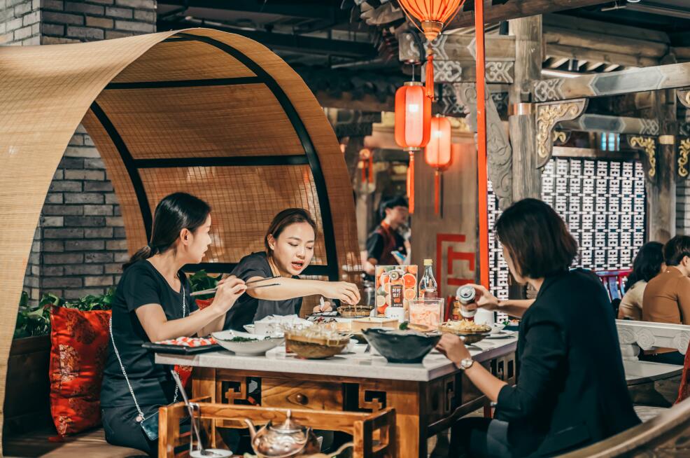 天門(mén)開(kāi)火鍋加盟店，如何節(jié)省投資成本？