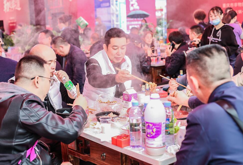 漢中開火鍋加盟店，對(duì)門店有哪些要求？