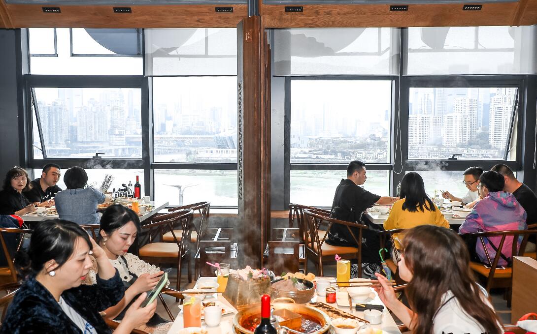 大同開(kāi)火鍋加盟店，需要聘請(qǐng)多少員工？