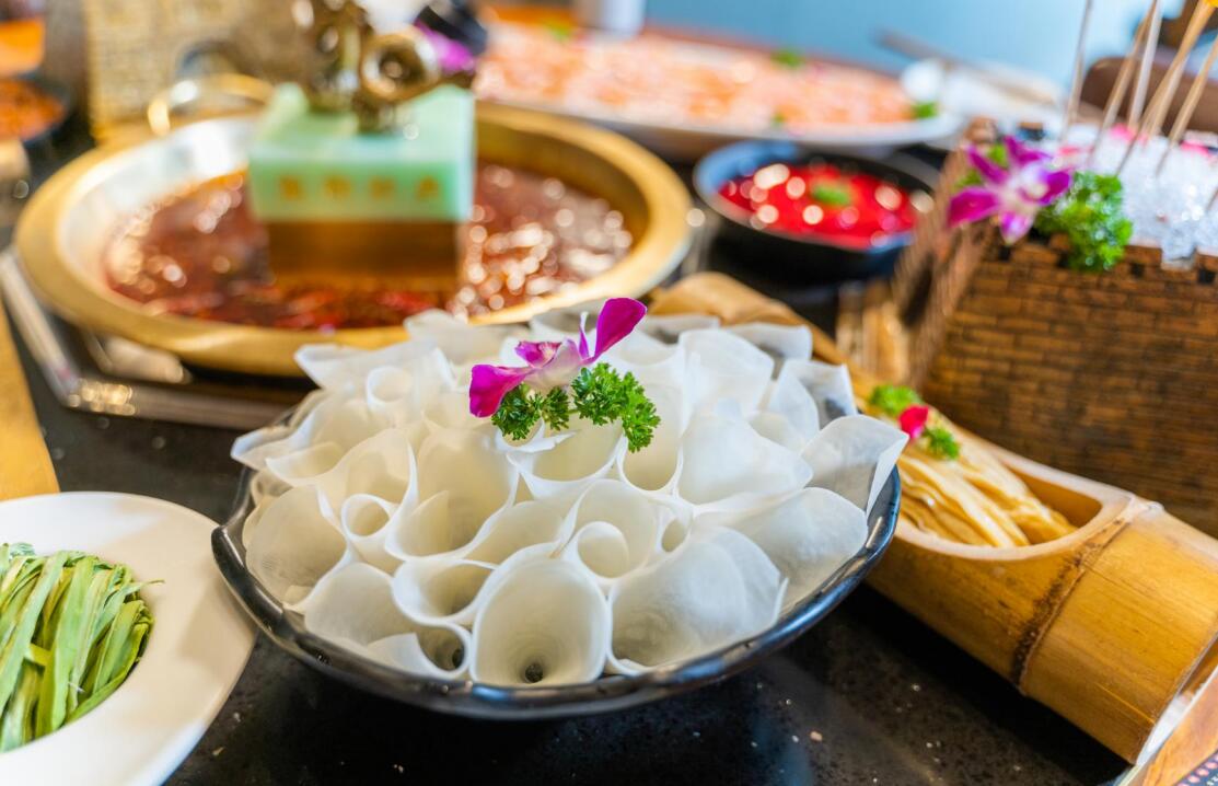 尚志開(kāi)火鍋加盟店，如何擴(kuò)大消費(fèi)群體？