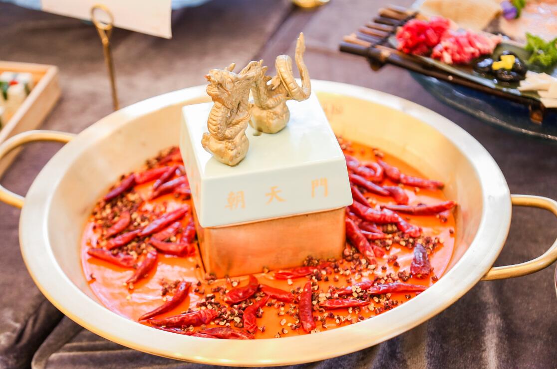 穆棱開火鍋加盟店，如何服務(wù)好顧客？