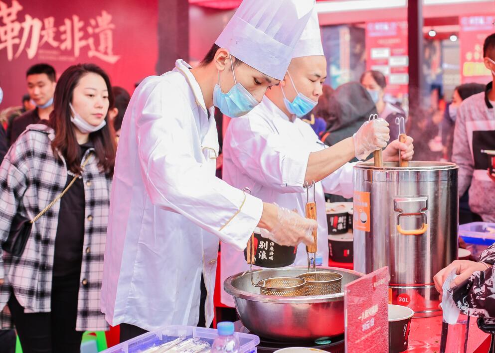 莊河開火鍋加盟店，可以這樣抓住顧客心思！