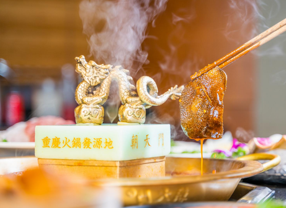 玉林開火鍋加盟店，生意不景氣怎么辦？