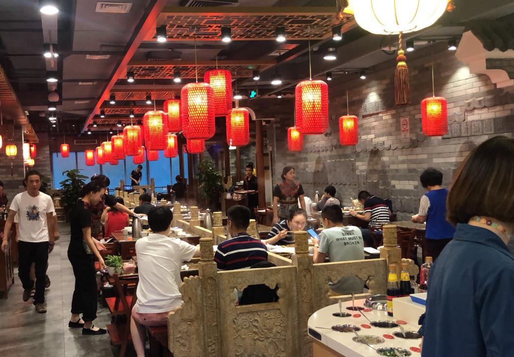疫情期間門店生意冷清？看看這家火鍋店是怎么做的！