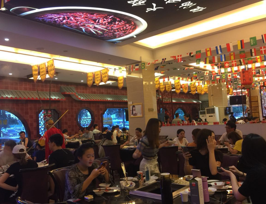 朝天門(mén)火鍋督導(dǎo)全程跟蹤扶持，助力門(mén)店高水準(zhǔn)經(jīng)營(yíng)！