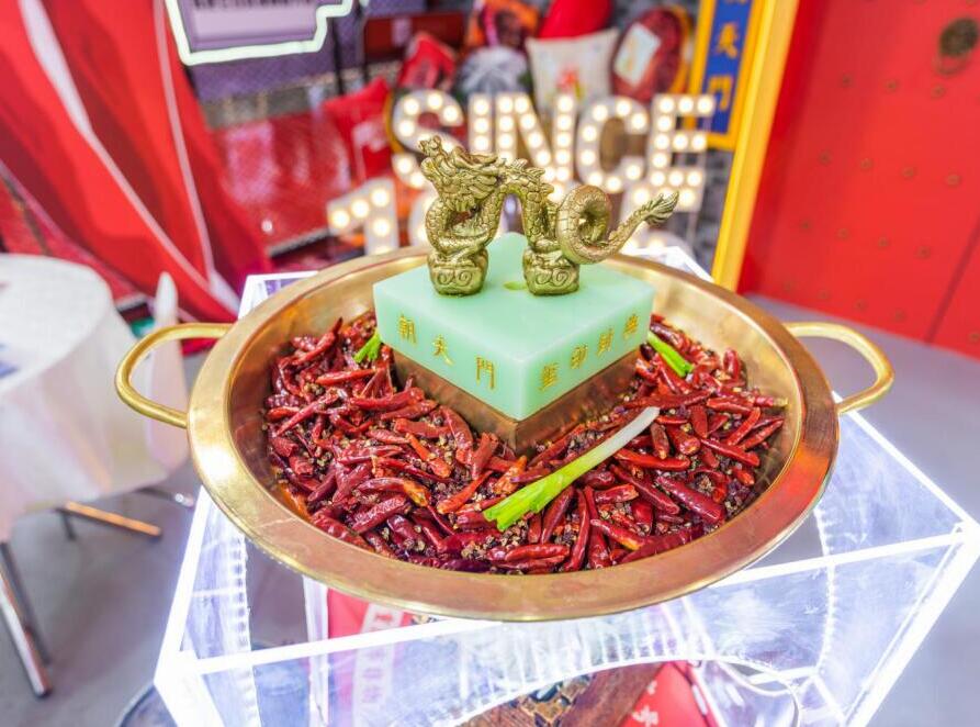 酉陽(yáng)開火鍋加盟店，如何提升開業(yè)服務(wù)？