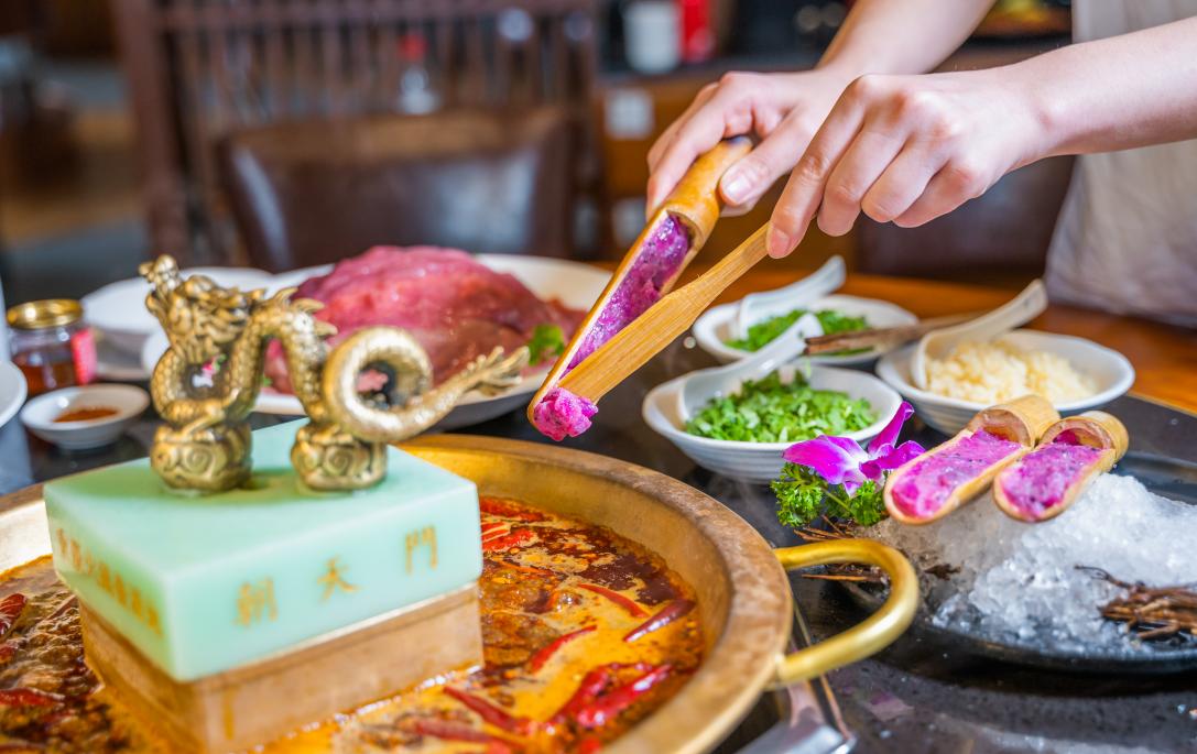 重慶火鍋，經(jīng)典菜品，加盟店必備！