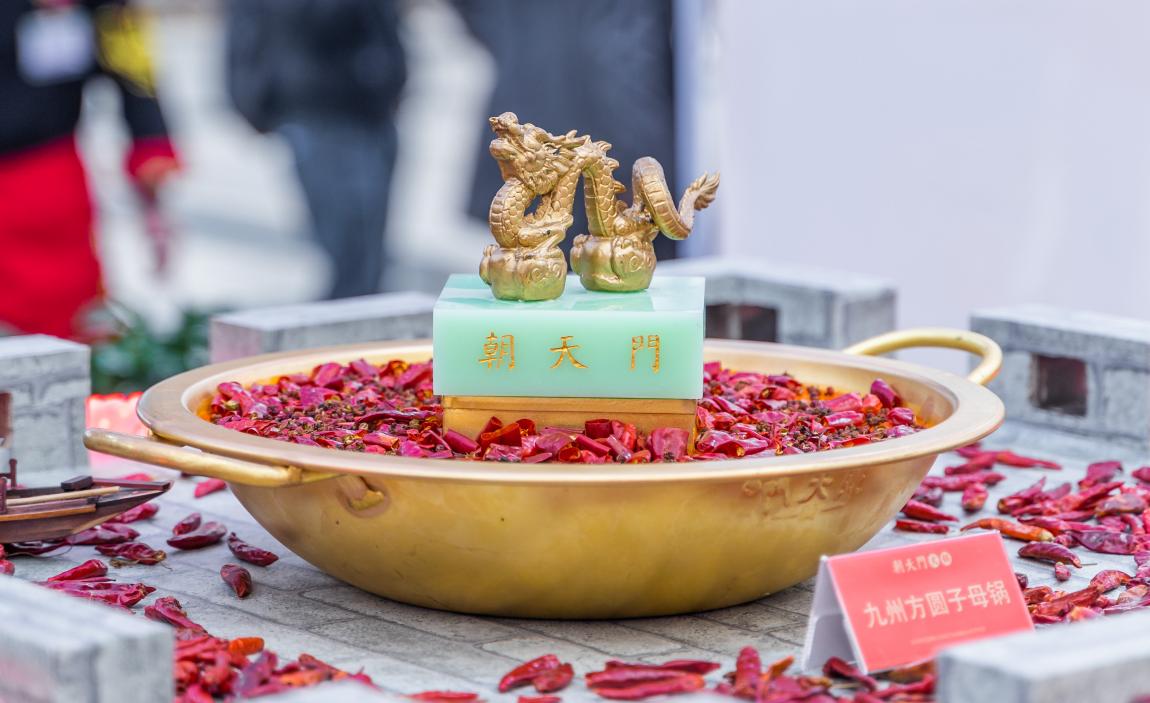 開一家火鍋店，加盟與自創(chuàng)，誰更適合？