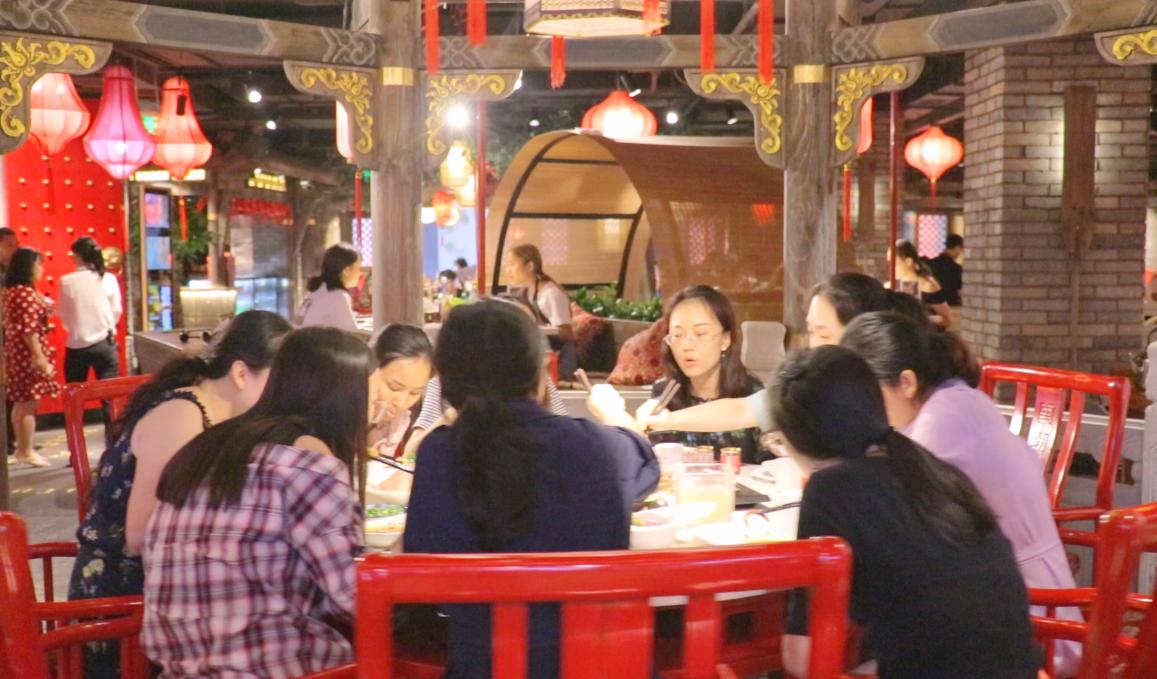 在米蘭，怎么開一家特色重慶火鍋店？