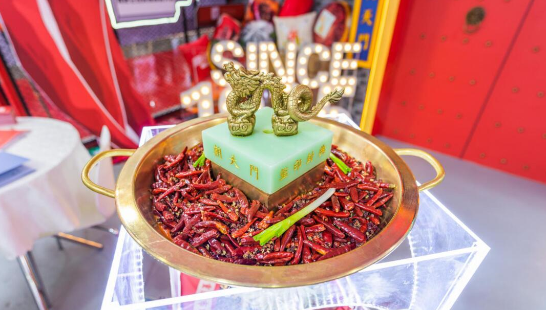 火鍋店鍋底創(chuàng)新浪潮來臨，一鍋湯撬動火鍋百億市場！